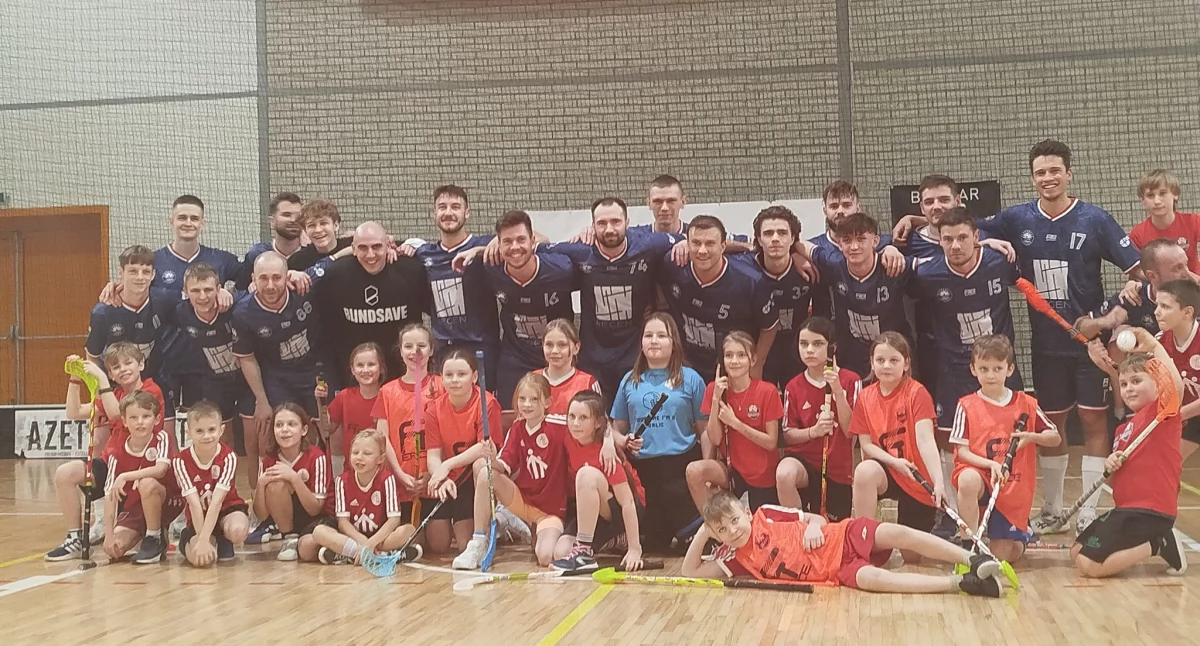 Inne, ważny Unihokeiści Floorball Poznań coraz bliżej półfinałów - zdjęcie, fotografia
