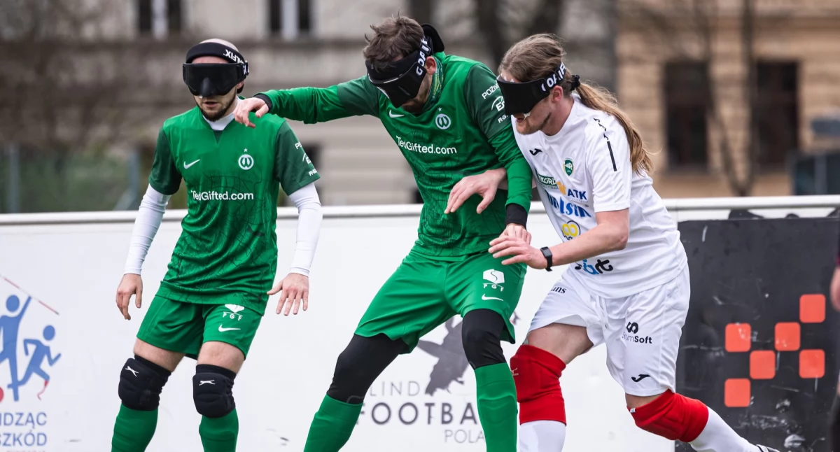 Blindfootbaliści Warty Poznań podczas pierwszej kolejki ligowej w Krakowie, fot. FB Blindfootball Polska