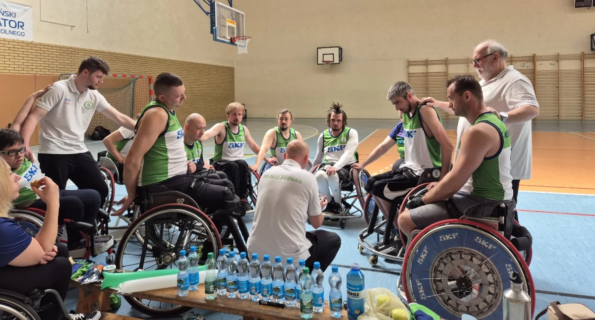 Sport niepełnosprawnych, Zwycięstwo Poznań zakończenie sezonu Polskiej Koszykówki Wózkach - zdjęcie, fotografia
