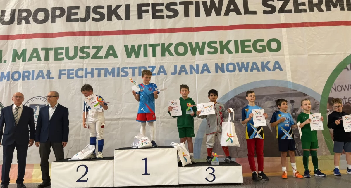 Szermierka, Europejski Festiwal Szermierki Mateusza Witkowskiego stanął podium - zdjęcie, fotografia