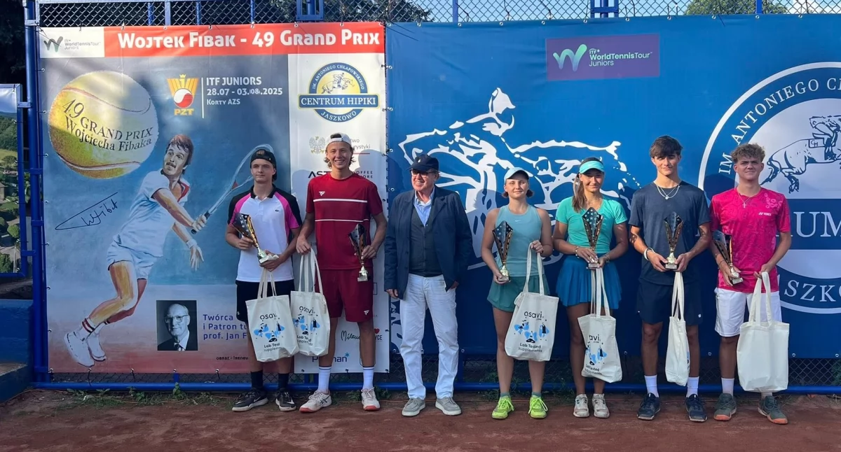 Tenis, Poznański triumf Grand Wojciecha Fibaka - zdjęcie, fotografia