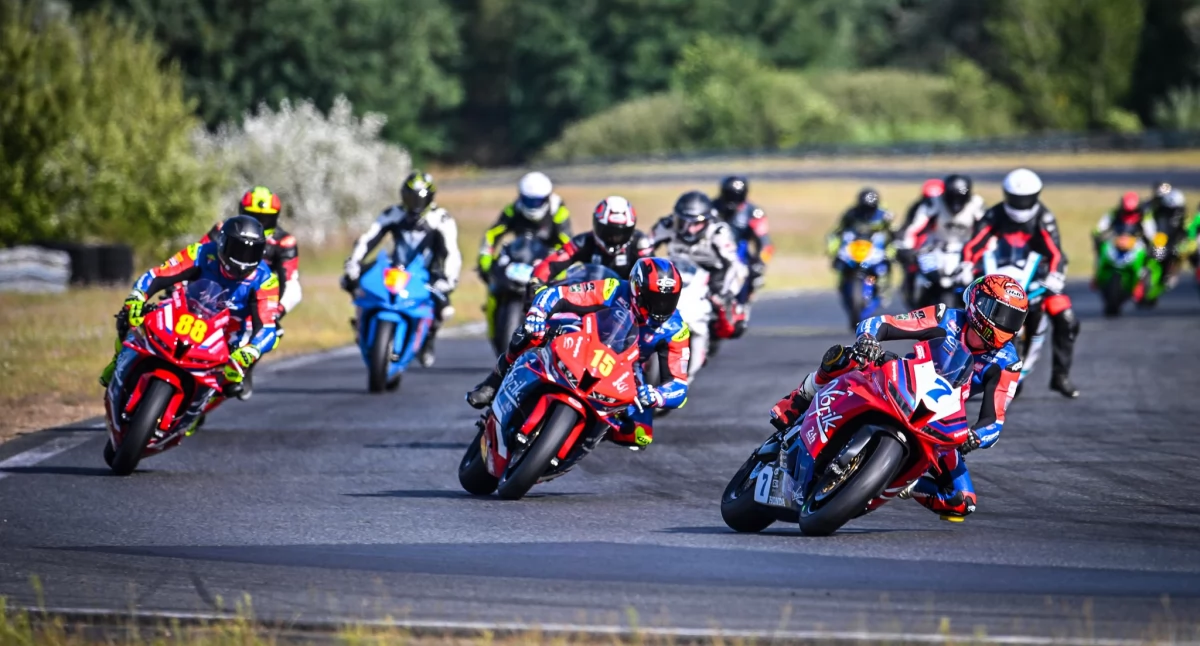 zdjęcie tytułowe: Wójcik Racing Team, galeria zdjęć: Tomasz Deska