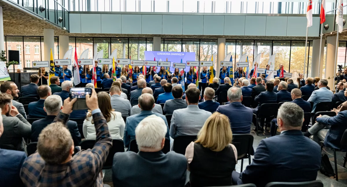 Inne, Zgasł znicz Ogólnopolskiej Olimpiady Młodzieży Sportach Letnich - zdjęcie, fotografia