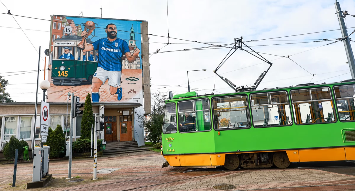 Football, Mural oficjalnie odsłonięty Ishak symbolem mistrzowskiego tytułu - zdjęcie, fotografia