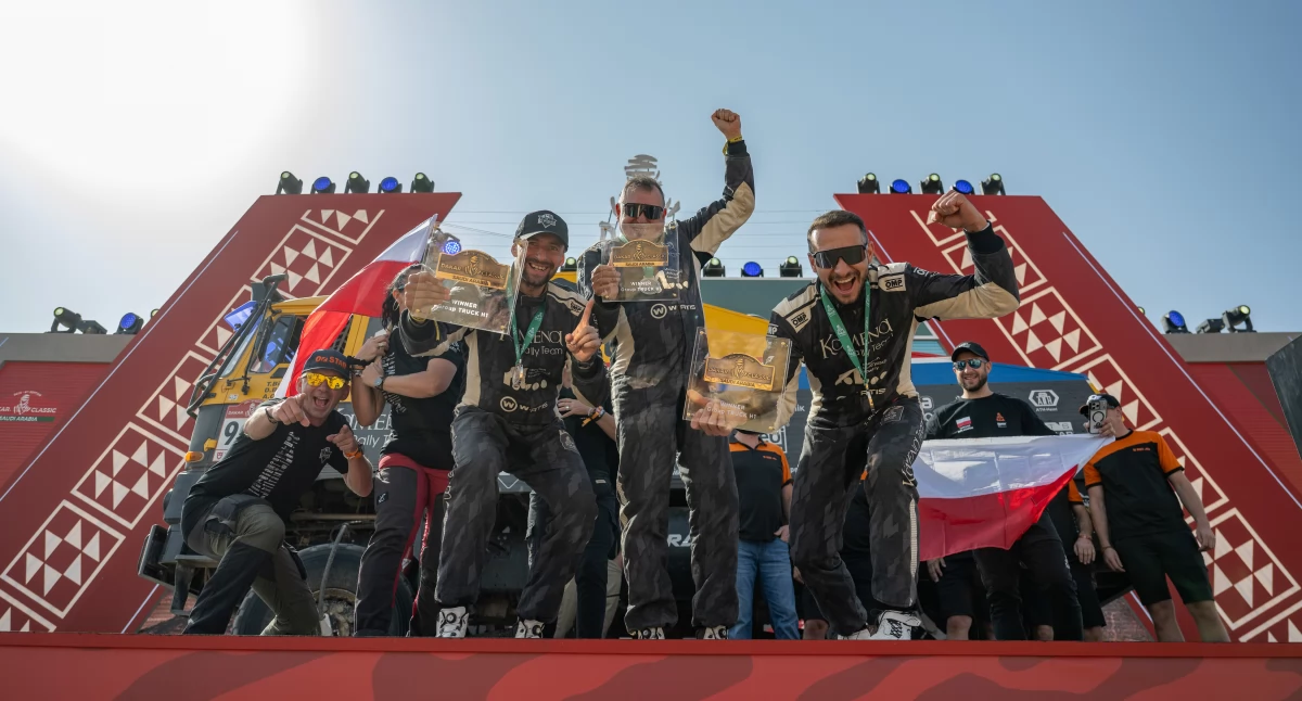 Sporty motorowe, Historyczny sukces wielkopolskiej załogi Kamena Rally wygrała Dakar Classic - zdjęcie, fotografia