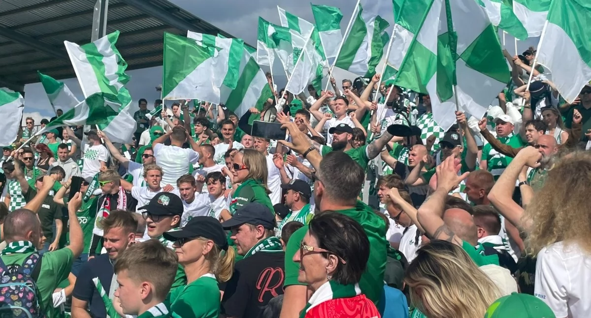 Football, Dreszczowiec szał radości Warta Poznań awansem - zdjęcie, fotografia