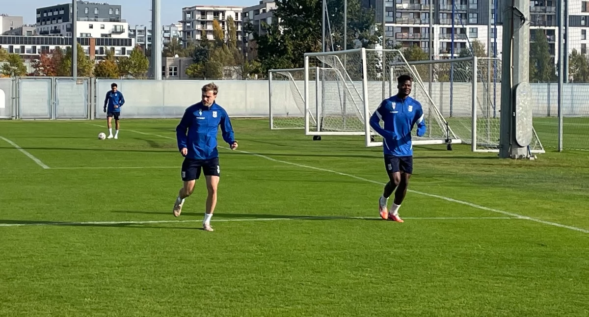 Football, Ostatnie przygotowania Lecha przed starciem Sunderlandem wszyscy ćwiczyli drużyną - zdjęcie, fotografia