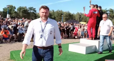 Sebastian Urbaniak, dyrektor WSMP: Kusi mnie, żeby wystartować jako kierowca