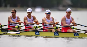 Świetny finał czwórki podwójnej. Jakub Woźniak z KW04 z medalem MŚ 