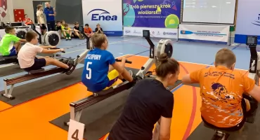 Tysiące uczniów na ergometrach. Rusza kolejna edycja zawodów Pierwszy Krok Wioślarski