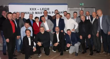 Mastersi Grunwaldu Poznań mają ... 30 lat. Na jubileusz Odznaki za zasługi dla piłki ręcznej