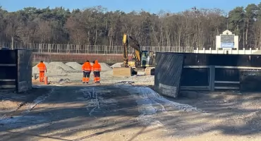 Mróz utrudnia prace modernizacyjne na Golęcinie  GALERIA