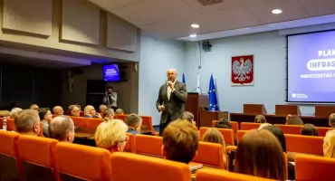 Minister Jakub Rutnicki zachęcał w Poznaniu do inwestowania w infrastrukturę sportową