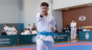 12 medali karateków w AMP. Niedziela złoty także w sobotę