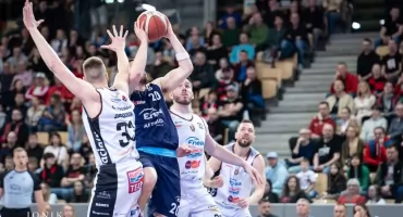 Katastrofa po przerwie i szósta poraża z rzędu Enei Basketu Poznań