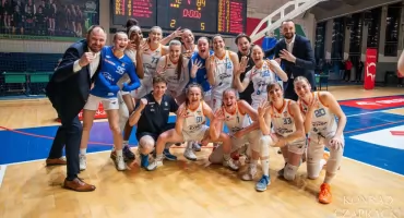 Z piekła do nieba. Koszykarki Enei AZS-u pierwszy raz od 22 lat zagrają w strefie medalowej