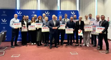 Ponad milion złotych od UMWW na remonty. Z dotacjami m.in.: AZS, Warta, Sobieski i Park Tenisowy Olimpia