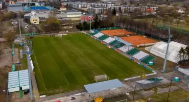 Boisko główne w Ogródku do remontu. Plan ambitny, bo chcą zdążyć w przerwie między rozgrywkami 