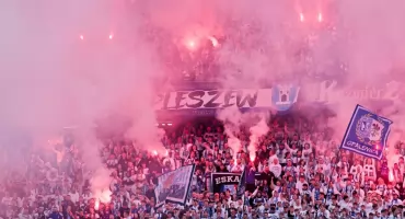 Lech - GKS. Bogata GALERIA ZDJĘĆ i pomeczowe komentarze. Trener: To był dziki mecz