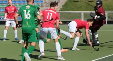 Co mecz to niespodzianka. AZS Politechnika liderem Hokej Superligi