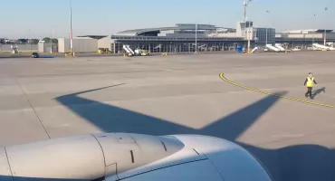 Zagrają w golfa na pasie startowym Lotniska Ławica. Nocą, świecącymi piłkami