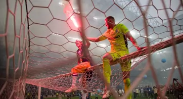 Medale, upragnione trofeum i świętowanie z piłkarzami. Ceremonia Lecha Poznań GALERIA ZDJĘĆ 