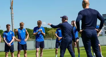 FC Porto z Janem Bednarkiem zagra z Lechem? Przygotowania we Wronkach