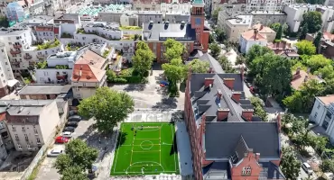Nowe wielofunkcyjne boisko na Jeżycach. Ma być gotowe pod koniec wakacji