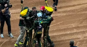 Ryan Douglas mistrzem świata. Wymarzony debiut